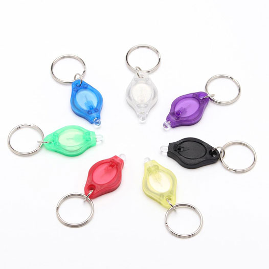 オリジナルノベルティ製作の販促ワールド|LED豆ライトキーホルダー